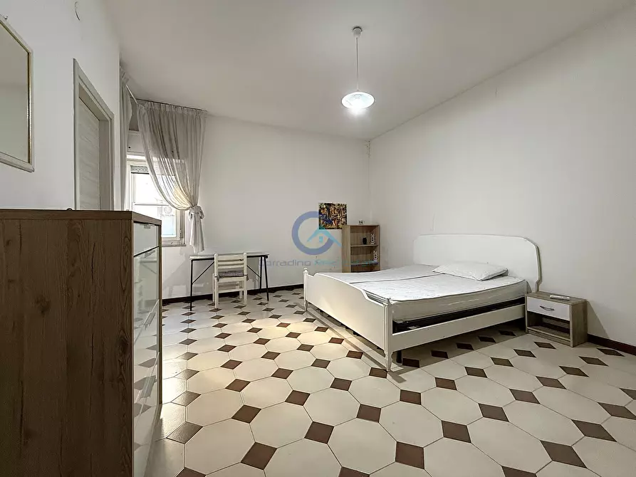 Immagine 10 di Pentalocale in vendita  in Via Corace 46 a Catanzaro