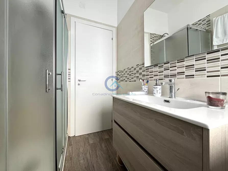 Immagine 11 di Trilocale in vendita  in Traversa IV Viale Crotone 8 a Catanzaro