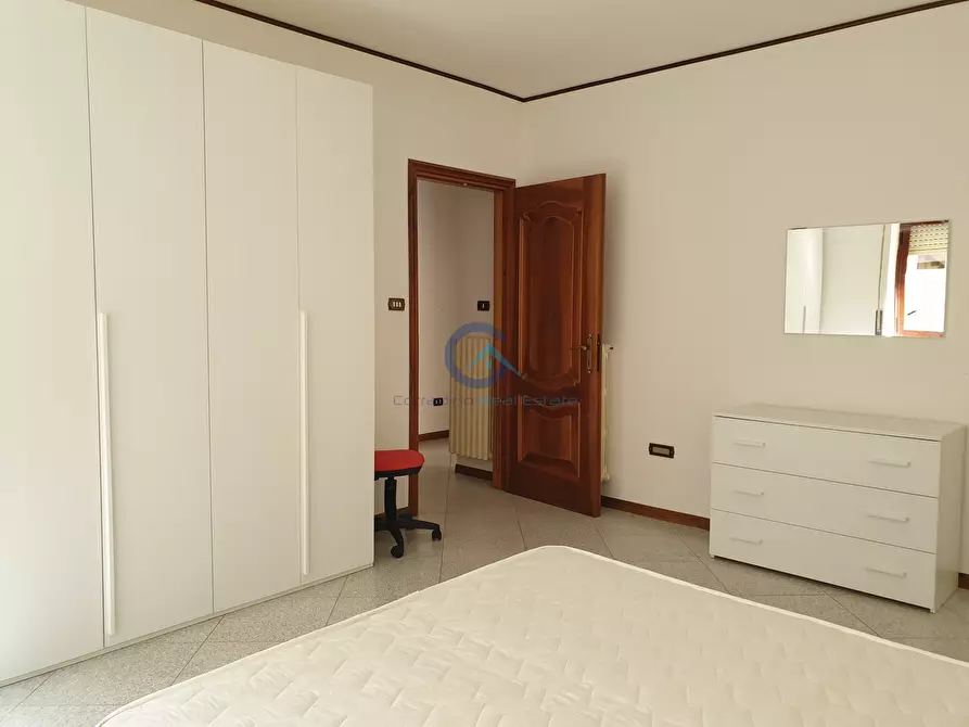 Immagine 10 di Stanza singola in affitto  a Catanzaro