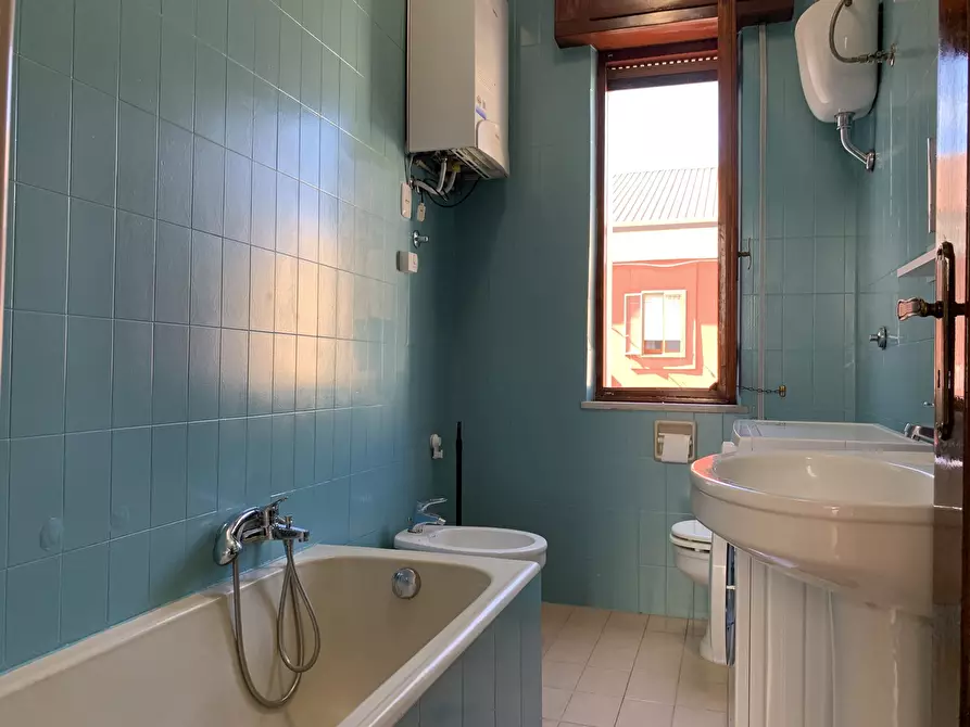 Immagine 7 di Trilocale in affitto  a Catanzaro