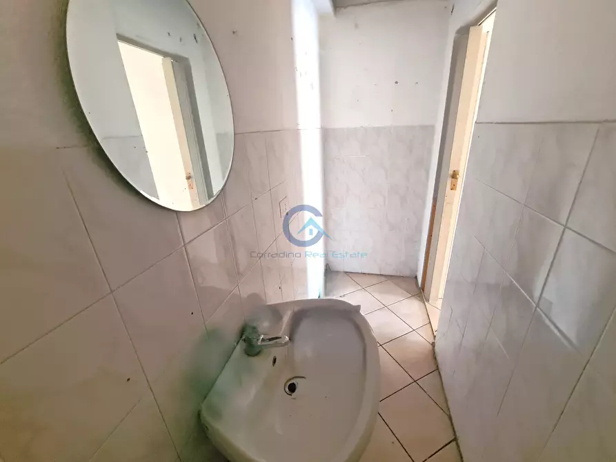 Immagine 5 di Locale commerciale in affitto  in Via Mercato 27 a Catanzaro