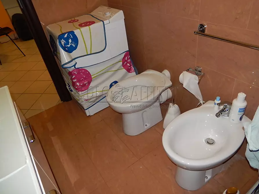 Immagine 7 di Bilocale in affitto  a Catanzaro