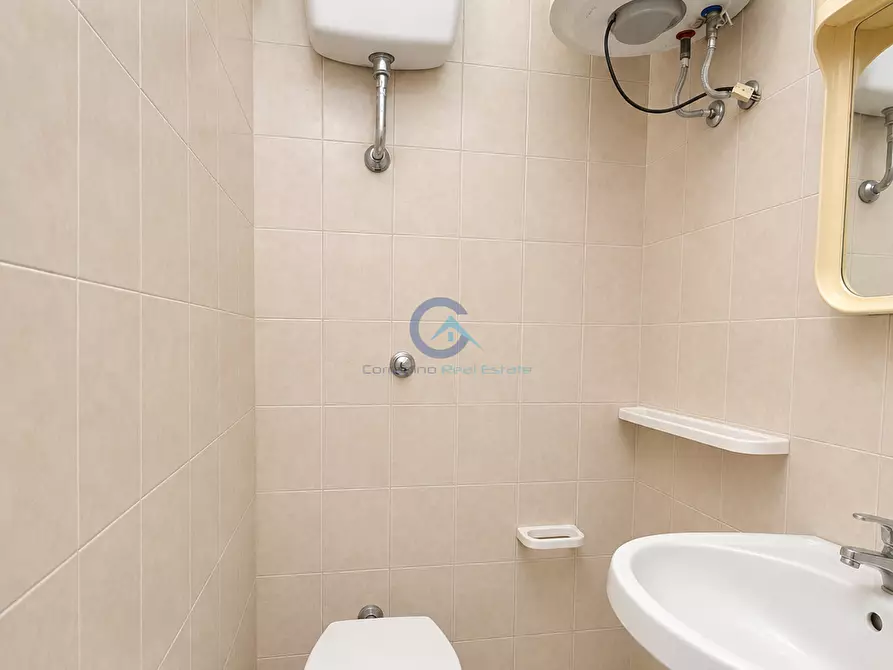 Immagine 8 di Ufficio in vendita  in Via U. Fondacaro 37/a a Catanzaro