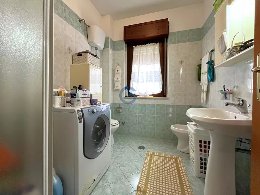 Immagine 5 di Casa trifamiliare in vendita  a Catanzaro