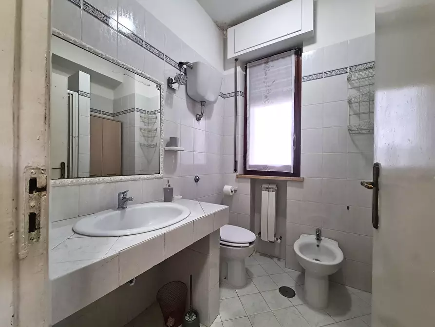 Immagine 9 di Stanza singola in affitto  a Catanzaro