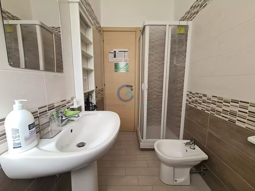 Immagine 10 di Stanza singola in affitto  a Catanzaro
