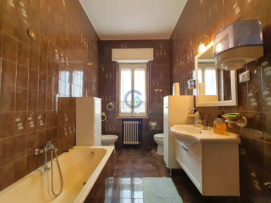 Immagine 10 di Ufficio in affitto  in Via Settimo Luigi 5 a Catanzaro