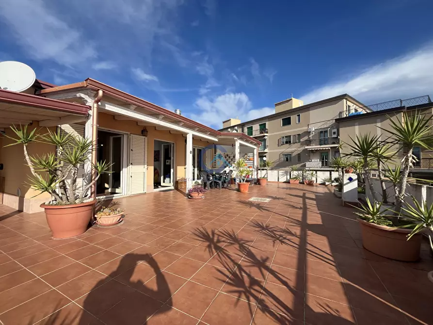 Immagine 16 di Stanza singola in affitto  a Catanzaro