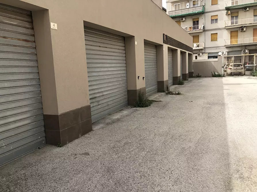 Immagine 26 di Trilocale in vendita  in Via Vizzini a Siracusa