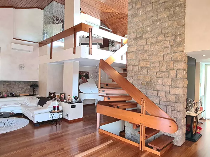 Immagine 2 di Villa in vendita  in Via Piave 79 a Manerbio