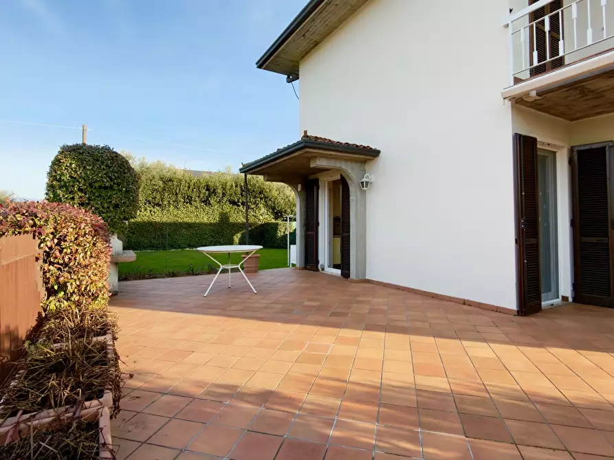 Immagine 8 di Casa bifamiliare in vendita  in Via Benaco a Puegnago Sul Garda