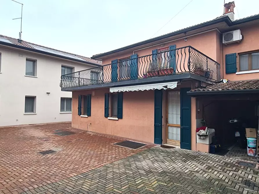 Immagine 2 di Porzione di casa in vendita  in Via Solferino 23 a Leno