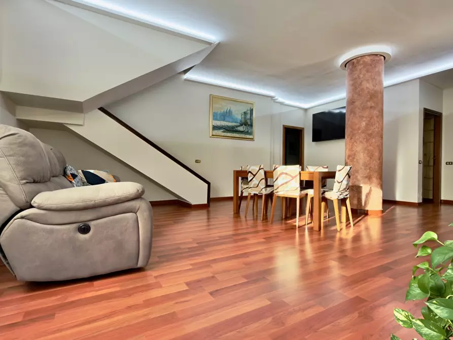 Immagine 1 di Trilocale in vendita  a Villa Carcina