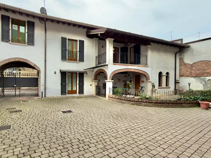 Immagine 23 di Porzione di casa in vendita  in Via Roma a Bovezzo