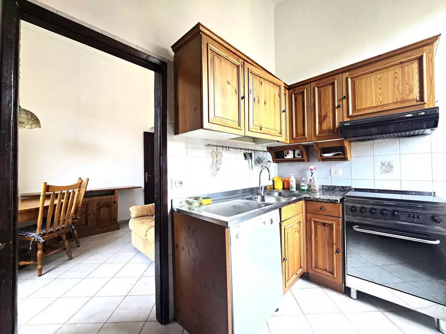 Immagine 17 di Trilocale in affitto  in Piazza di Santa Croce in Gerusalemme 1 a Roma