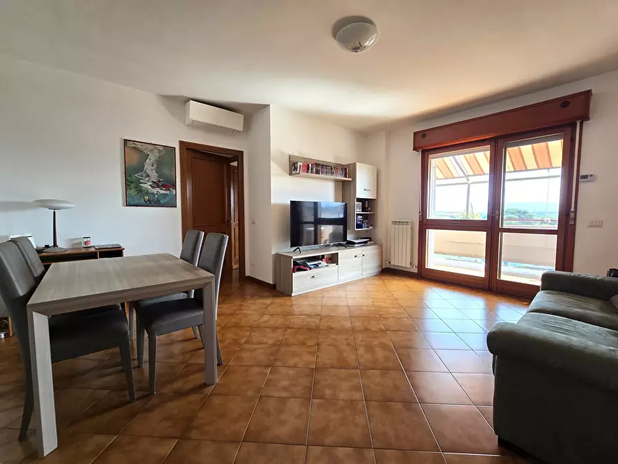 Immagine 5 di Trilocale in vendita  in Via Giuseppe Rosaccio 103 a Roma