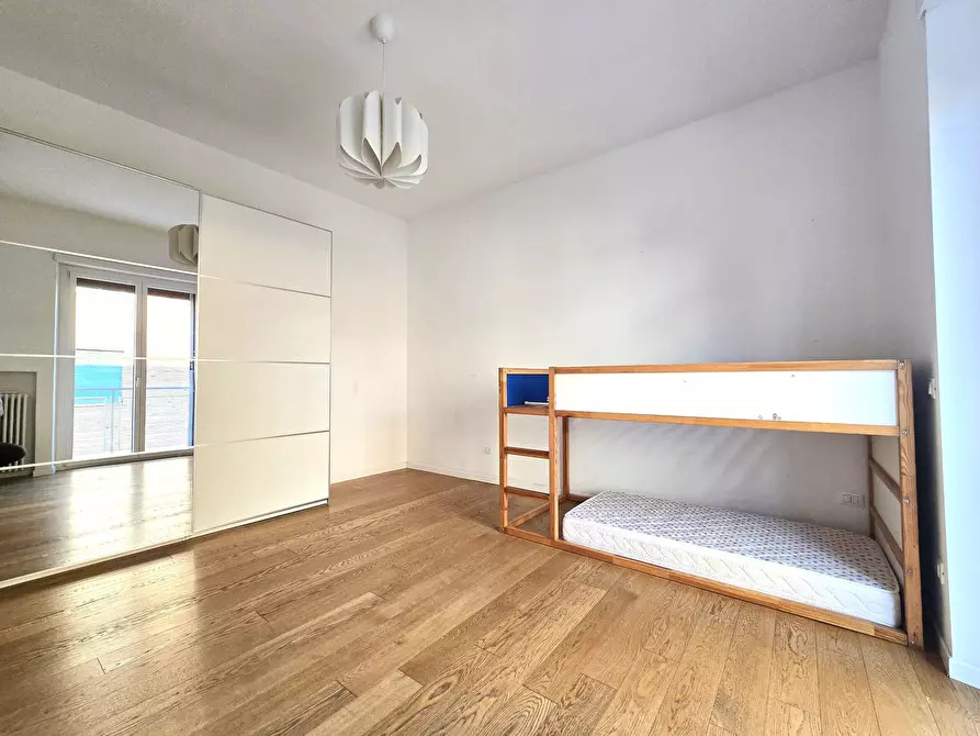 Immagine 14 di Trilocale in affitto  in Via Capo Miseno 6 a Roma