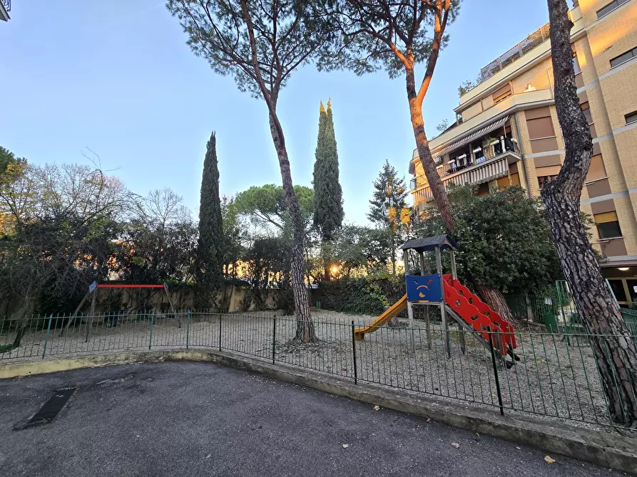 Immagine 5 di Bilocale in affitto  in Via Francesco Cocco Ortu 120 a Roma