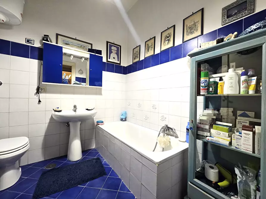 Immagine 18 di Quadrilocale in affitto  in Via Rodolfo LancianiVia Rodolfo lanciani 8 a Roma