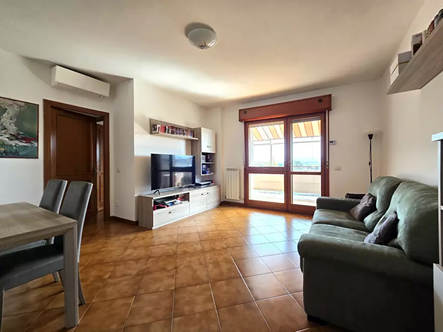 Immagine 9 di Trilocale in vendita  in Via Giuseppe Rosaccio 103 a Roma