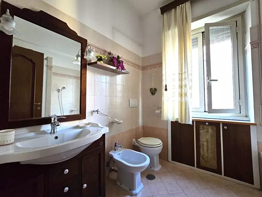 Immagine 16 di Bilocale in vendita  in Via Val Savio 8 a Roma