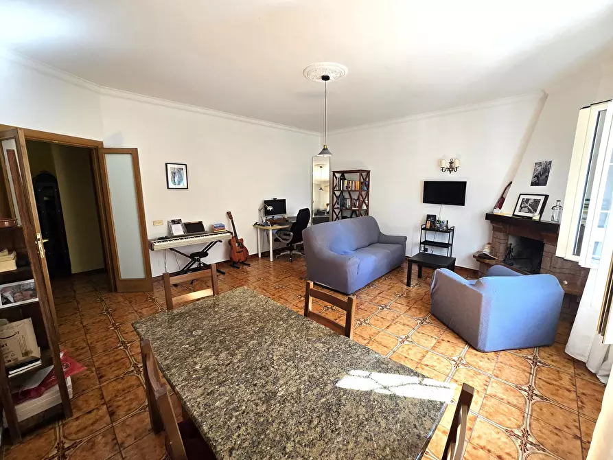 Immagine 8 di Quadrilocale in vendita  in Via Ramiro Fabiani 116 a Roma