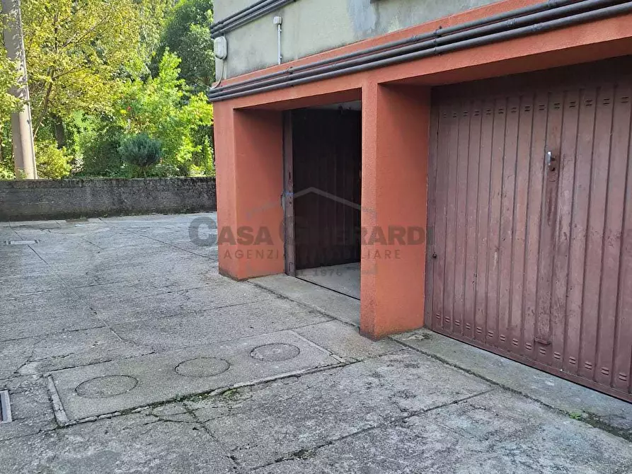 Immagine 5 di Garage in vendita  in Via Michelangelo Buonarroti 14 a Ponte San Pietro