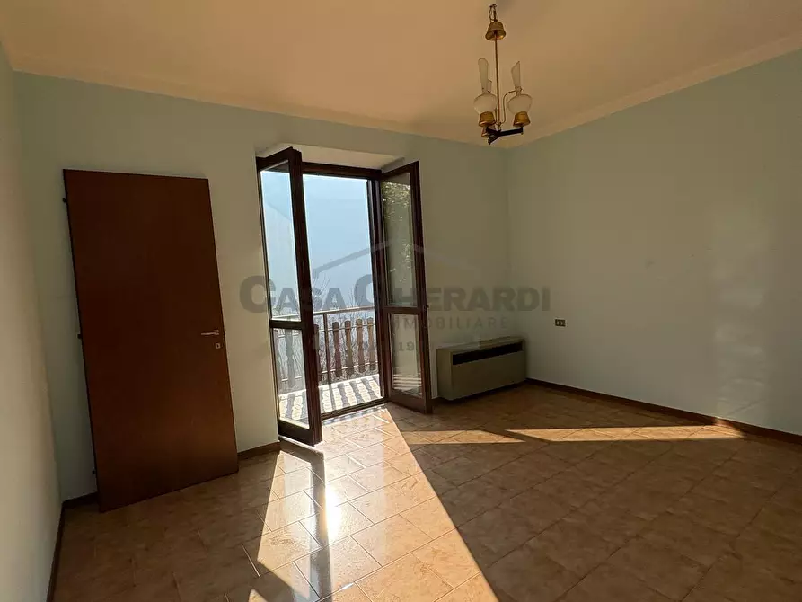 Immagine 9 di Trilocale in vendita  in Via Santa Geltrude Comensoli a Rota D'imagna