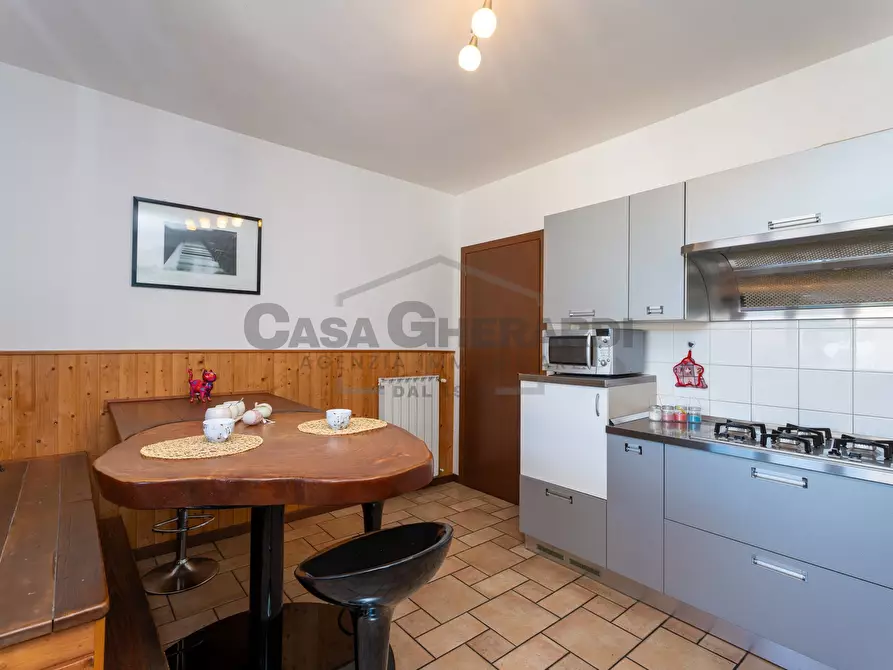 Immagine 12 di Trilocale in vendita  in Via XXV Aprile 1945 43 a Brembate Di Sopra