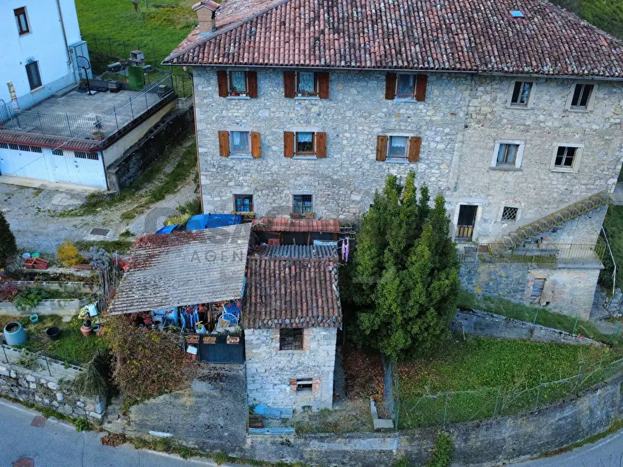Immagine 3 di Rustico / casale in vendita  a Val Brembilla