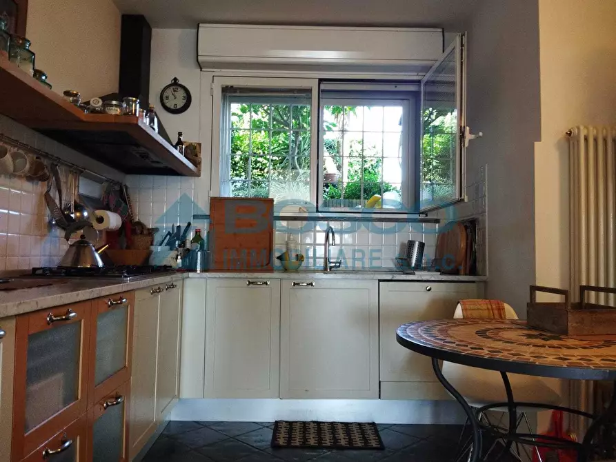 Immagine 36 di Pentalocale in vendita  in Costa di Murlo a La Spezia