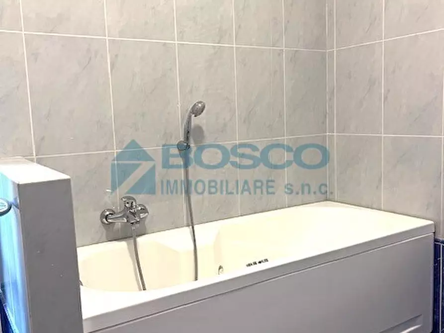 Immagine 9 di Pentalocale in vendita  in Via delle Ginestre a La Spezia