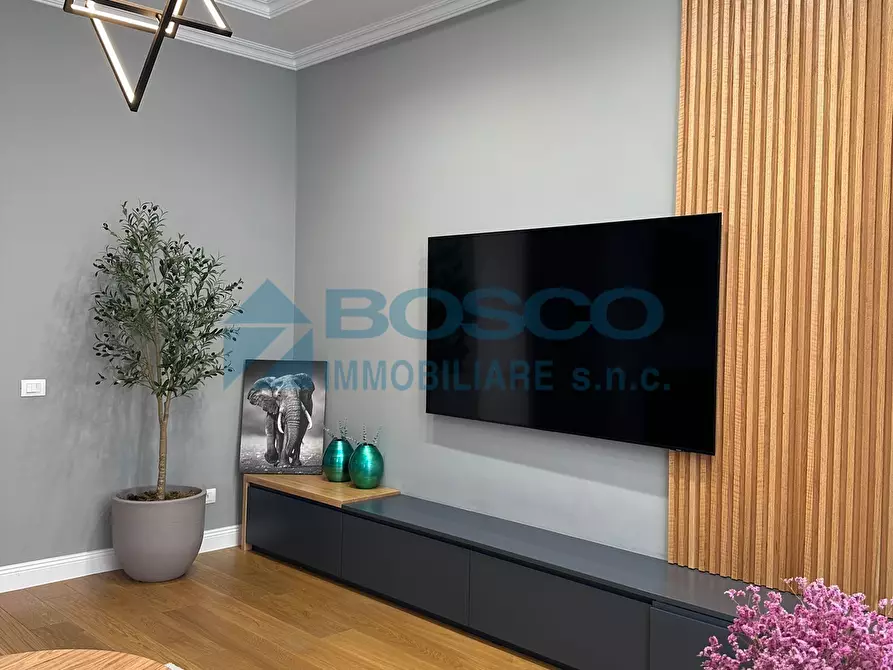 Immagine 19 di Pentalocale in vendita  in Piazza Garibaldi a La Spezia