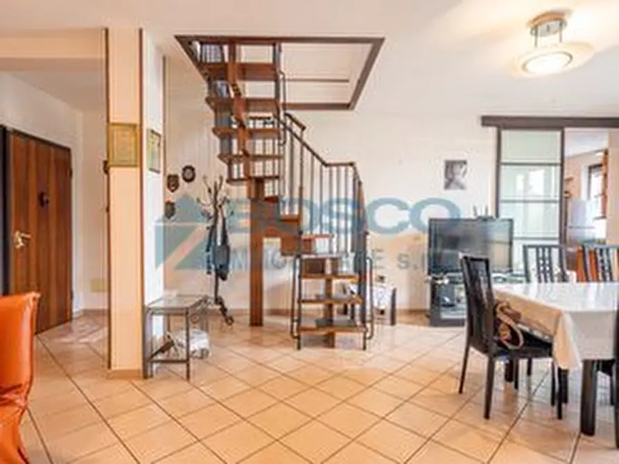 Immagine 5 di Pentalocale in vendita  in Via San Venerio a La Spezia