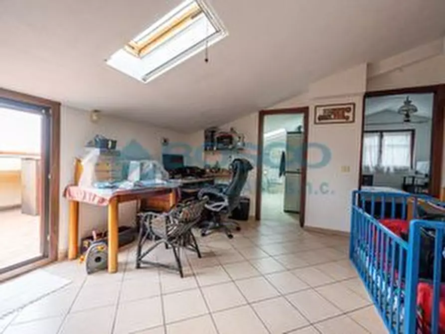 Immagine 11 di Pentalocale in vendita  in Via San Venerio a La Spezia