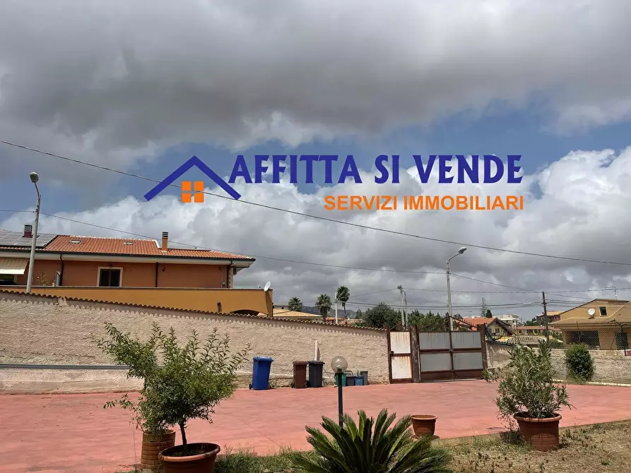 Immagine 1 di Bilocale in affitto  in Via Luigi Pirandello 35 a Melilli