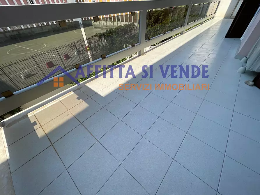 Immagine 5 di Pentalocale in affitto  in Via Alessandria 1 a Siracusa