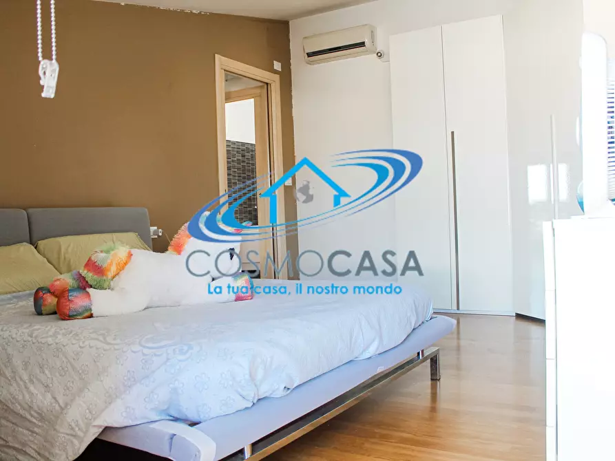 Immagine 17 di Trilocale in vendita  a Pescara