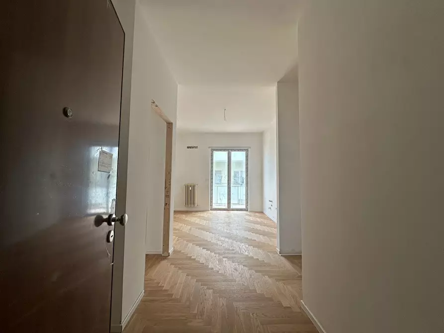 Immagine 1 di Quadrilocale in vendita  in piazza Duca Degli Abruzz a Pescara