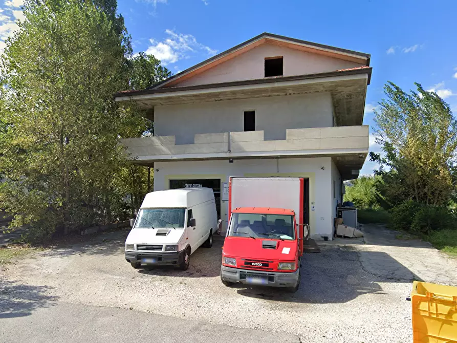 Immagine 1 di Capannone industriale in vendita  a San Giovanni Teatino