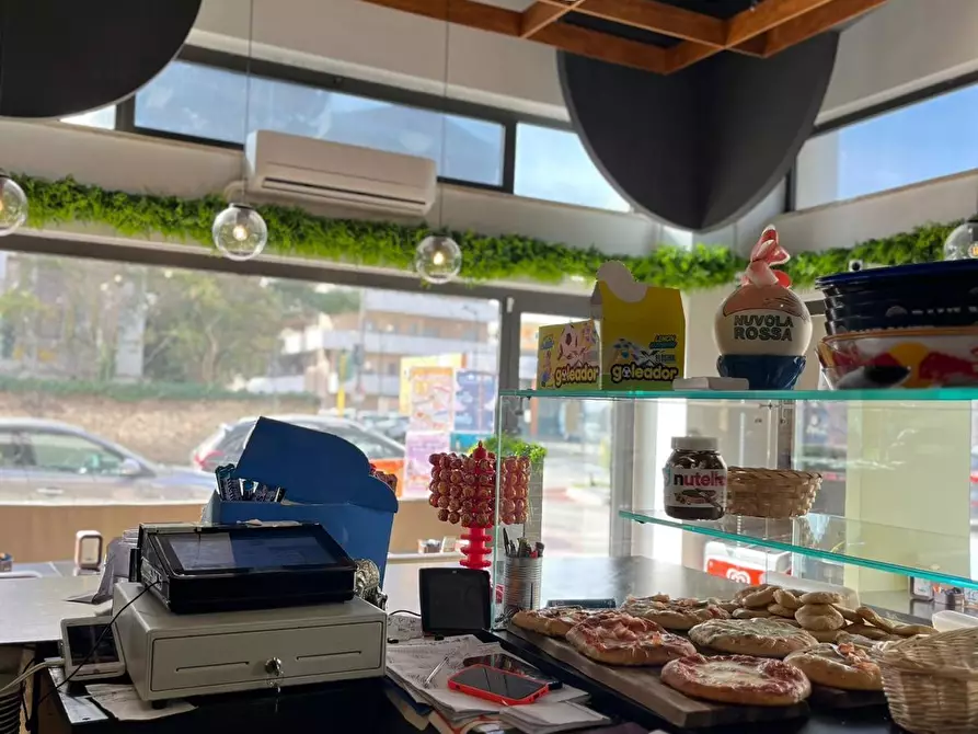 Immagine 20 di Bar / Ristorante in vendita  a Pescara