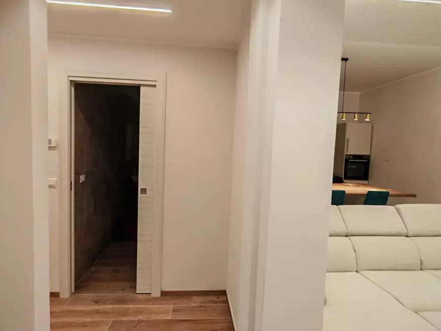 Immagine 10 di Pentalocale in affitto  a Pescara