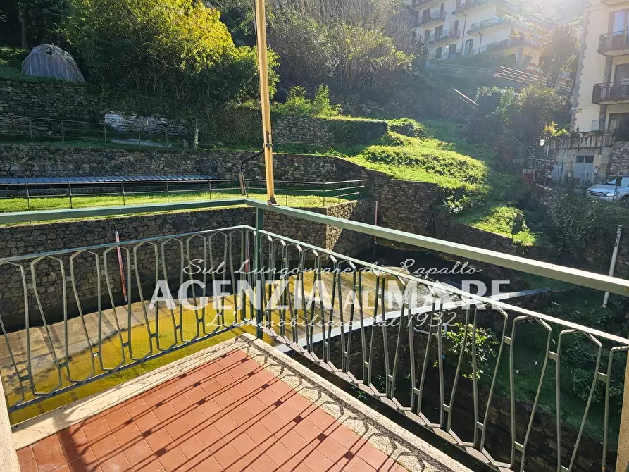 Immagine 1 di Trilocale in vendita  a Rapallo