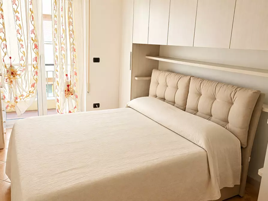 Immagine 3 di Trilocale in vendita  a Rapallo