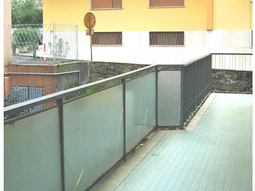 Immagine 4 di Trilocale in vendita  a Rapallo
