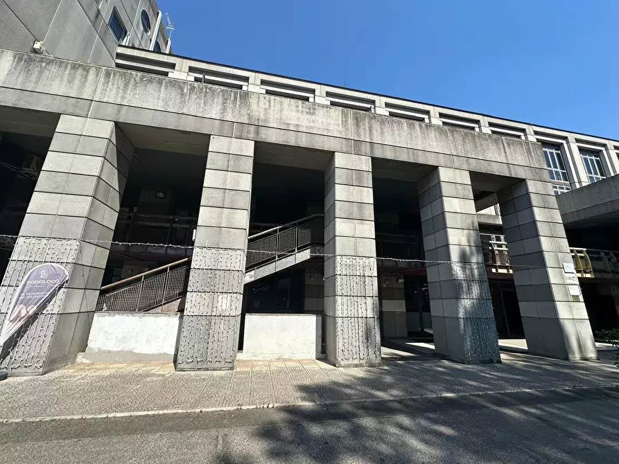 Immagine 18 di Ufficio in affitto  in Via Monte Giberto 133 a Roma