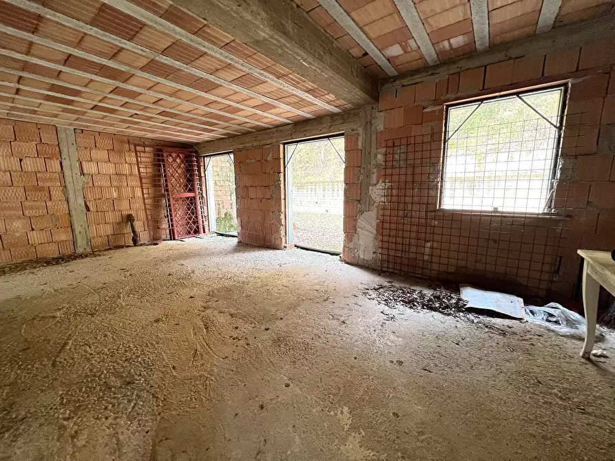 Immagine 13 di Villa in vendita  a Nazzano