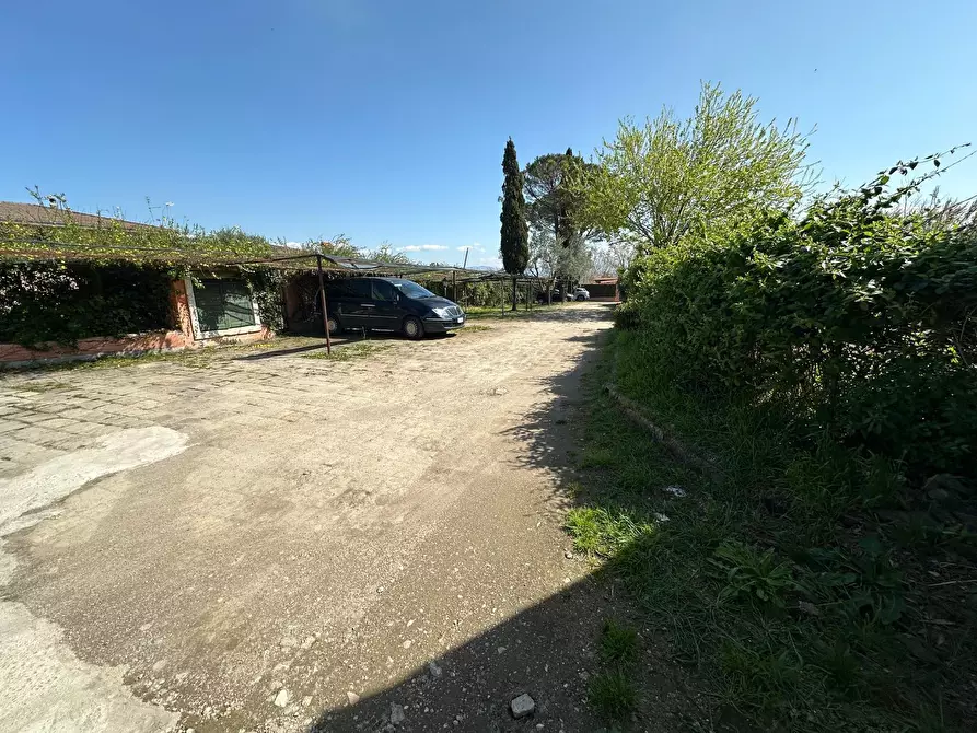 Immagine 23 di Trilocale in vendita  in Via Tiberina 13 a Castelnuovo Di Porto