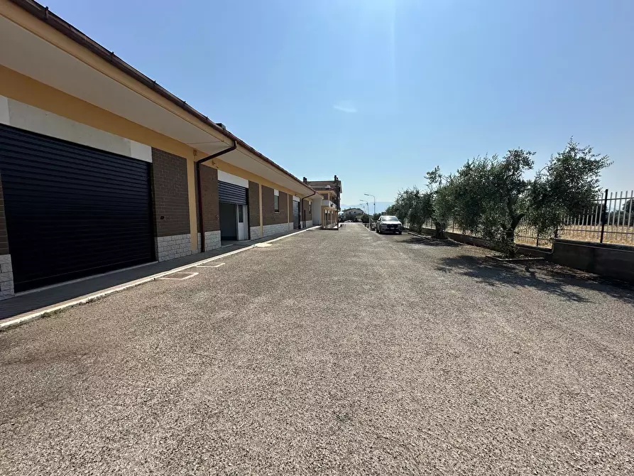 Immagine 4 di Capannone industriale in affitto  a Fiano Romano