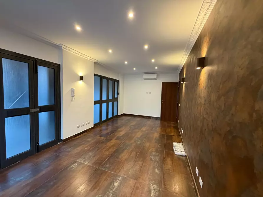 Immagine 17 di Ufficio in affitto  in Via Monte Giberto 133 a Roma